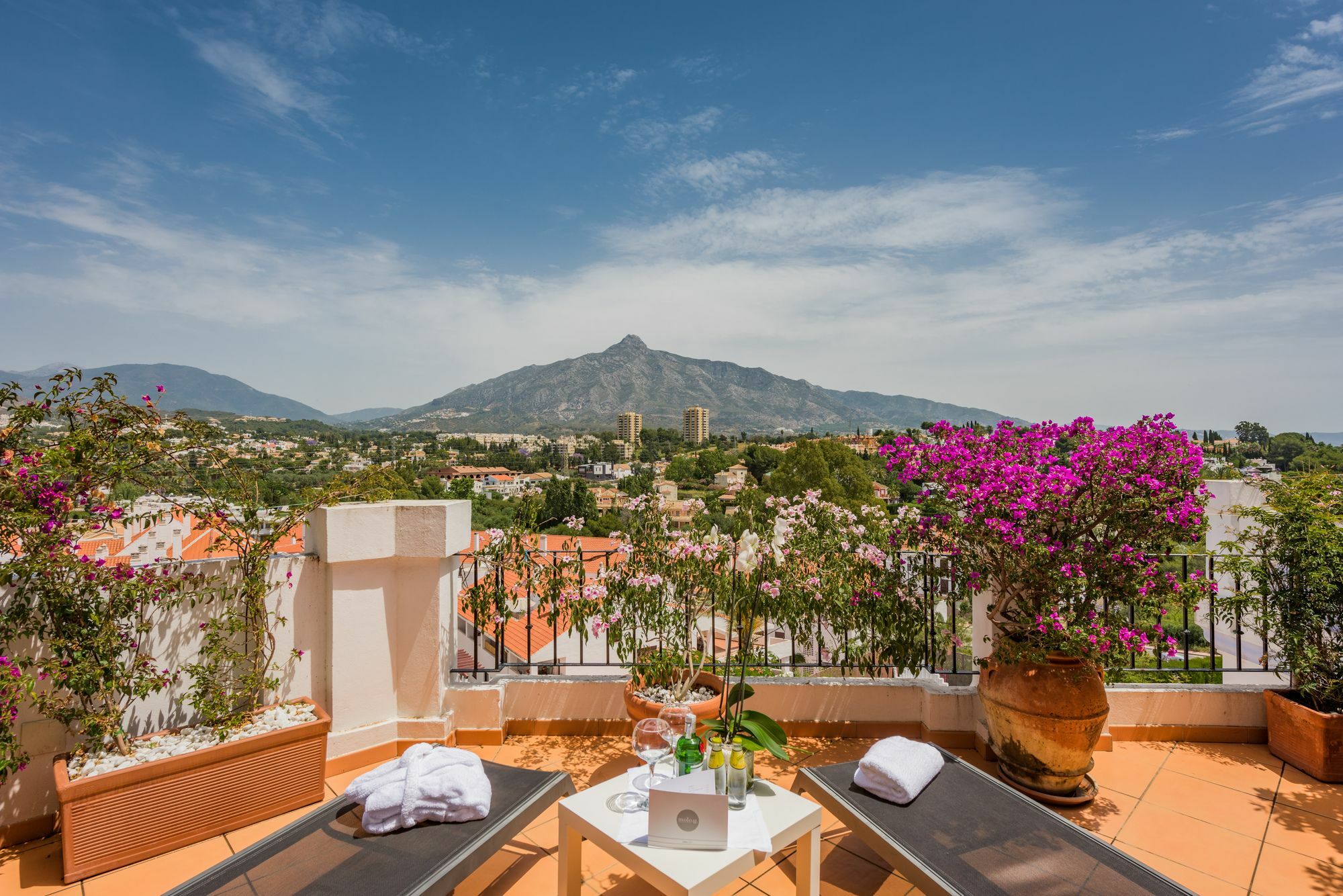 Molo 44 Suites Puerto Banus Marbella Luaran gambar